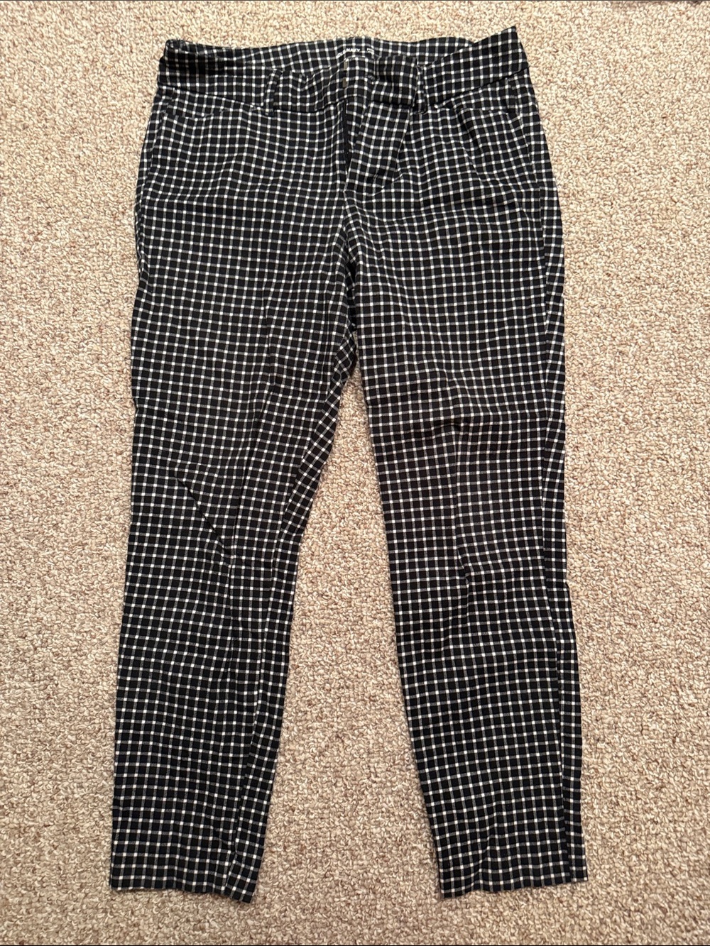 Old Navy Black & White Checked Cropped Pants